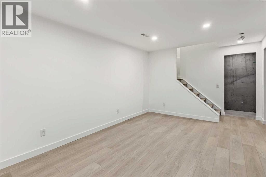 11, 5315 53 Avenue NW property photo 25