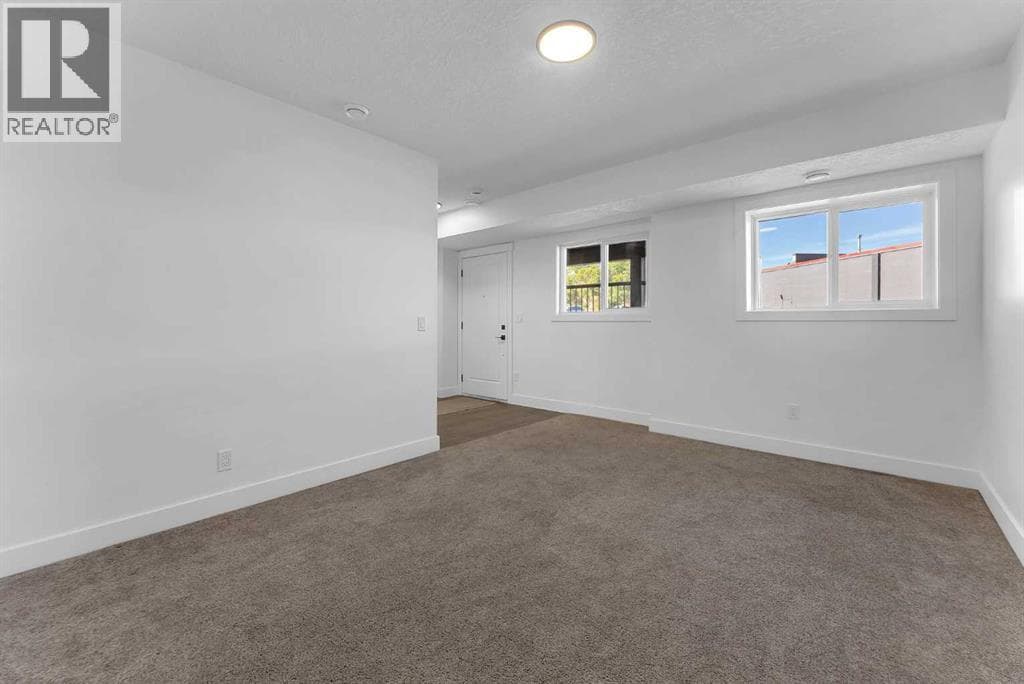 475 34 Avenue NE property photo 14