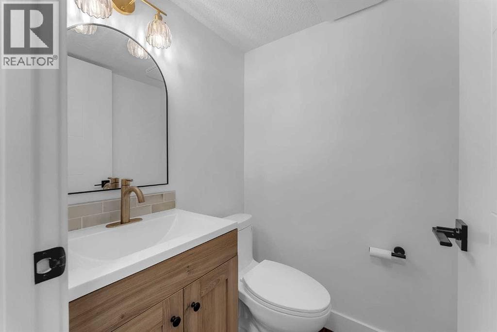 475 34 Avenue NE property photo 12