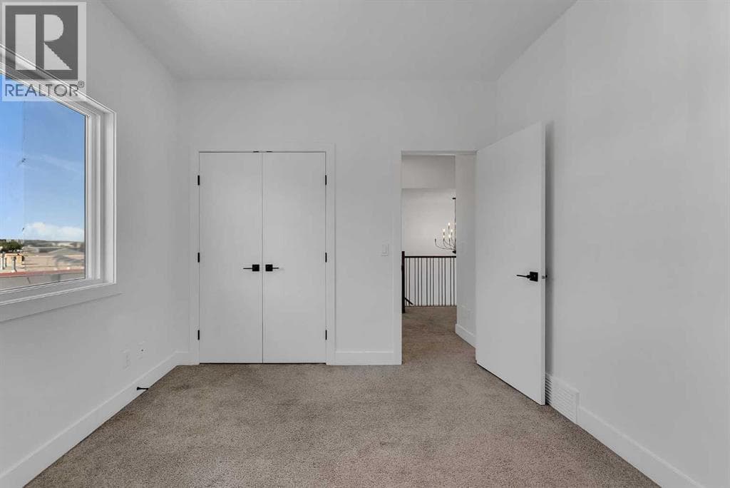 475 34 Avenue NE property photo 45