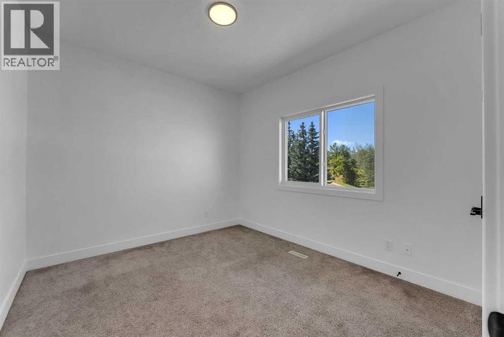 475 34 Avenue NE property photo 44