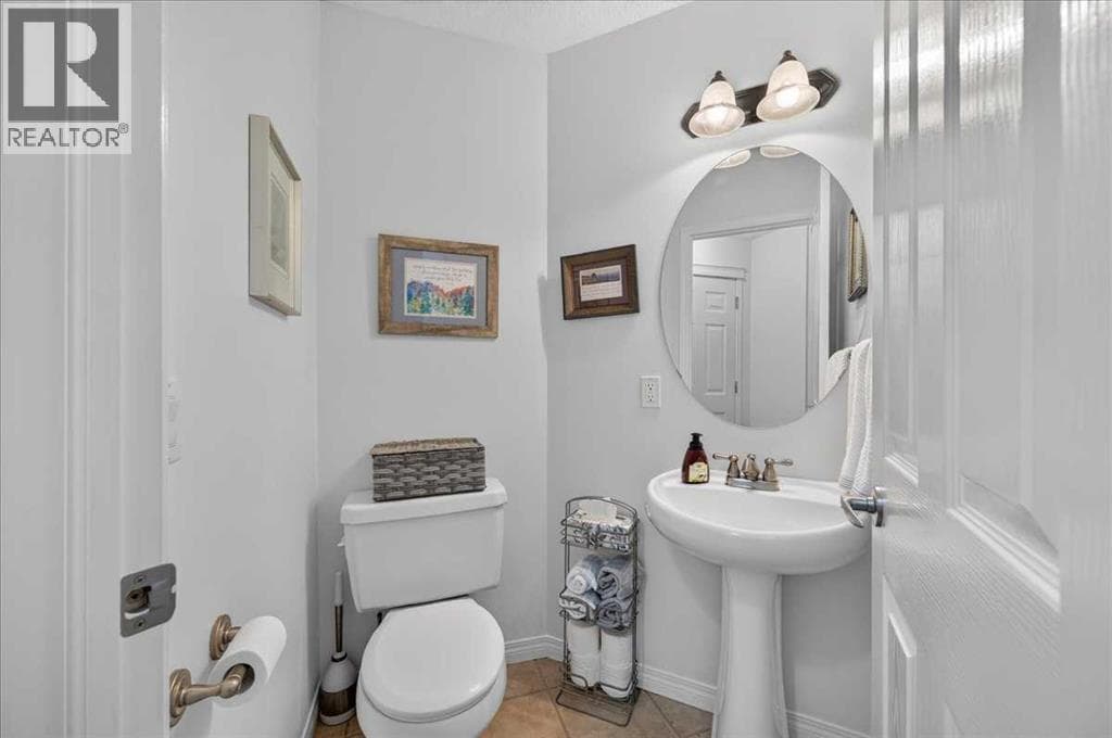 248 Springbank Villas SW property photo 18
