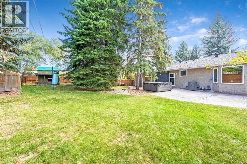 224 Varsity Crescent NW property photo 43