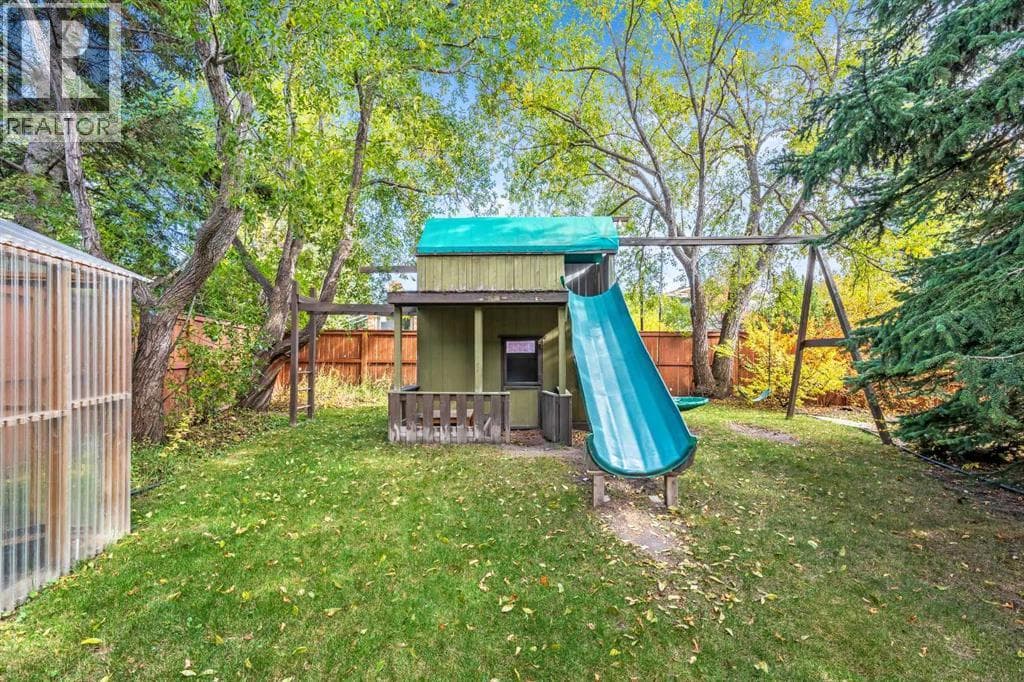 224 Varsity Crescent NW property photo 48