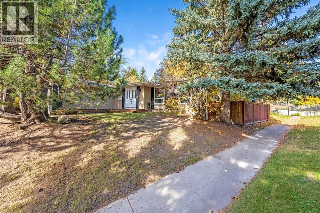 224 Varsity Crescent NW property photo 49