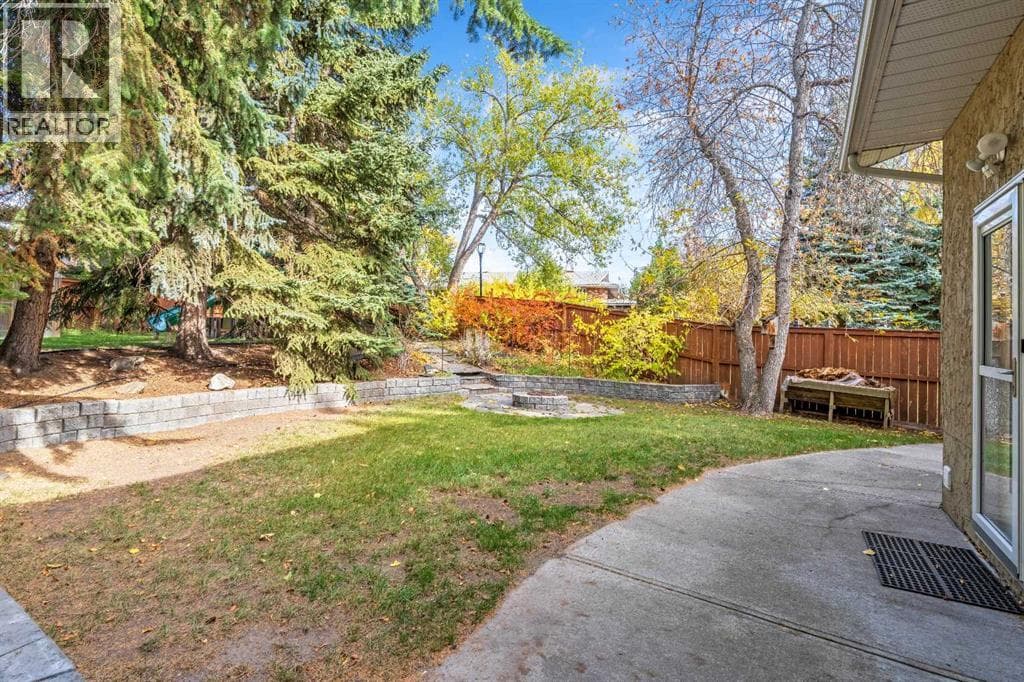224 Varsity Crescent NW property photo 44