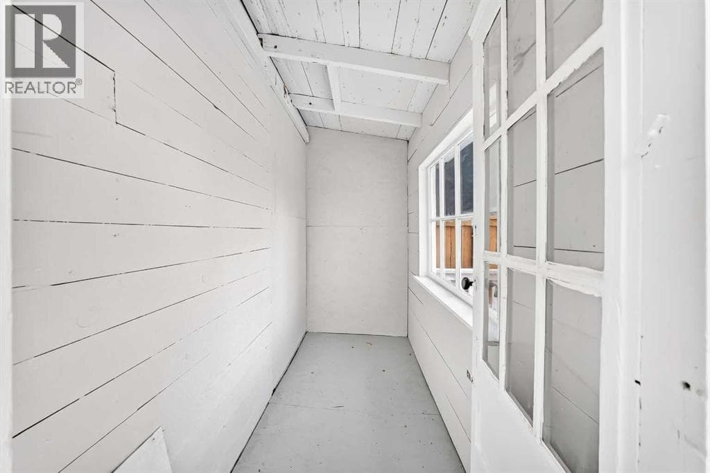 3715 14A Street SW property photo 38