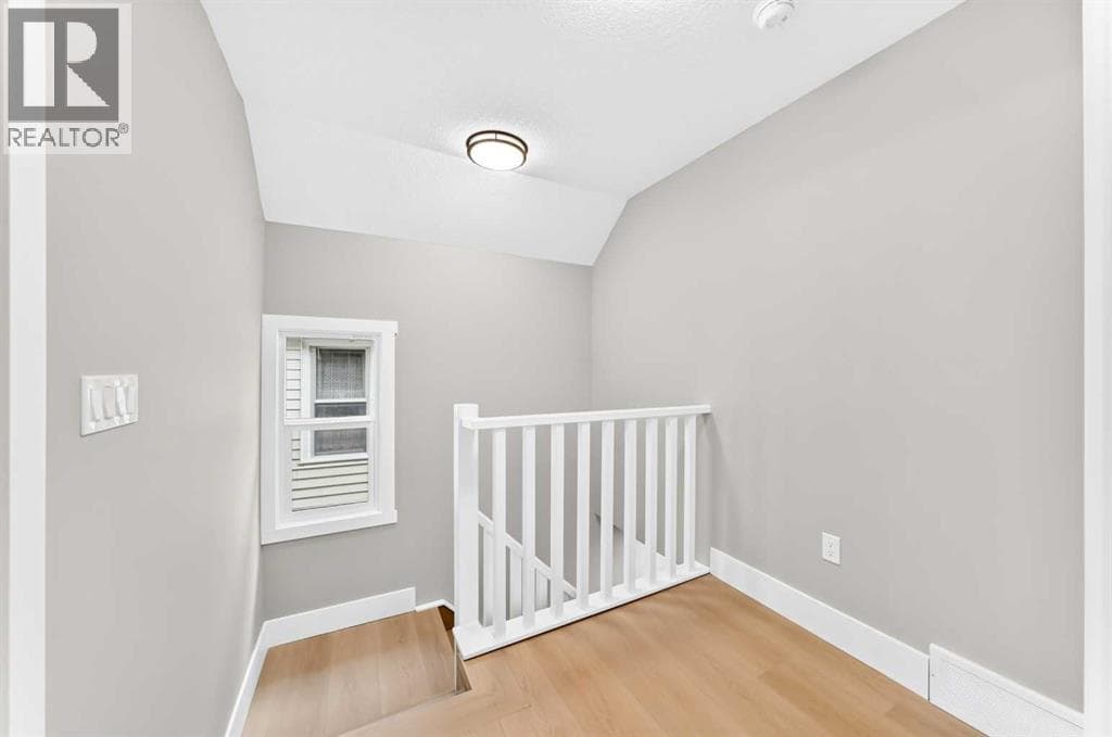 3715 14A Street SW property photo 33