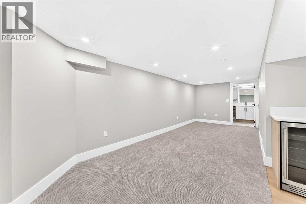 3715 14A Street SW property photo 34