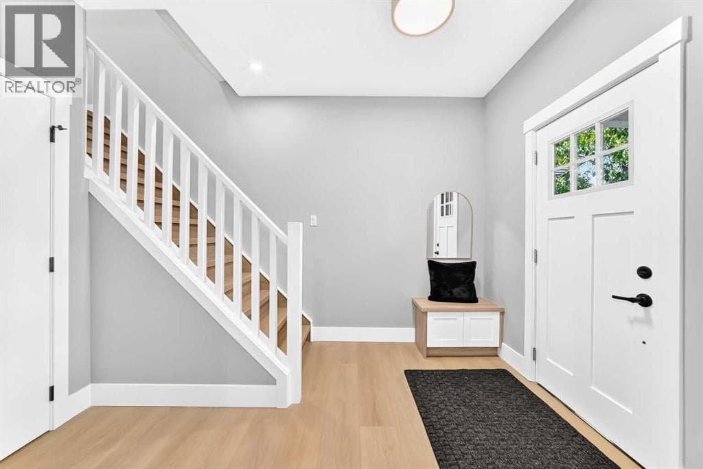 3715 14A Street SW property photo 4