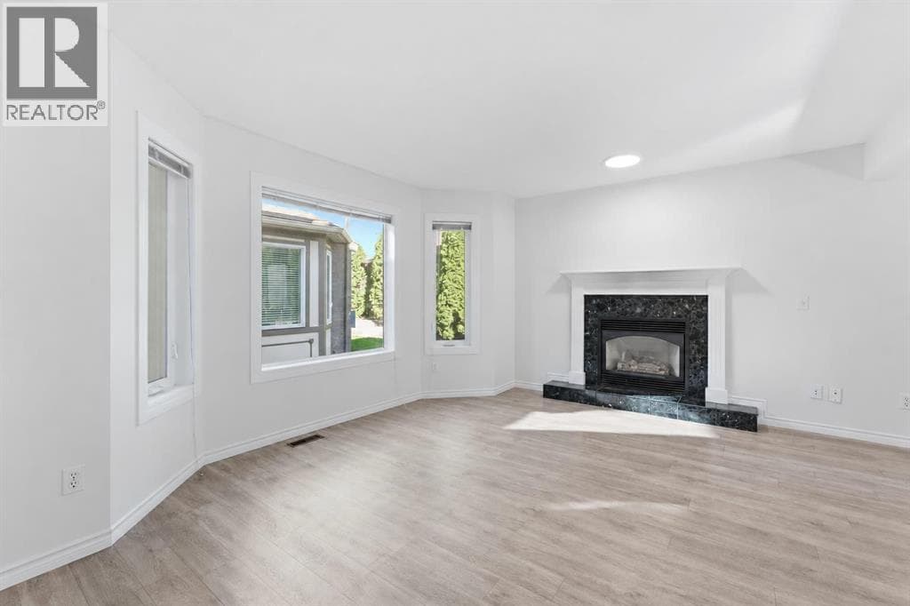 2, 2132 35 Avenue SW property photo 7