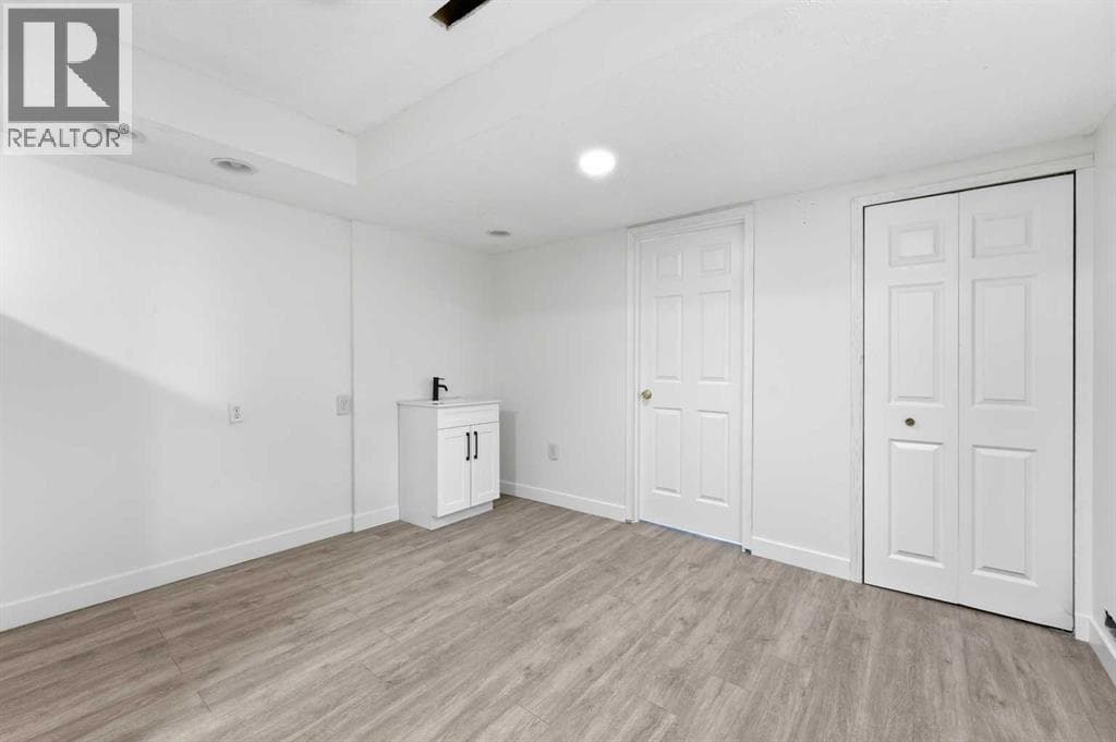 2, 2132 35 Avenue SW property photo 29