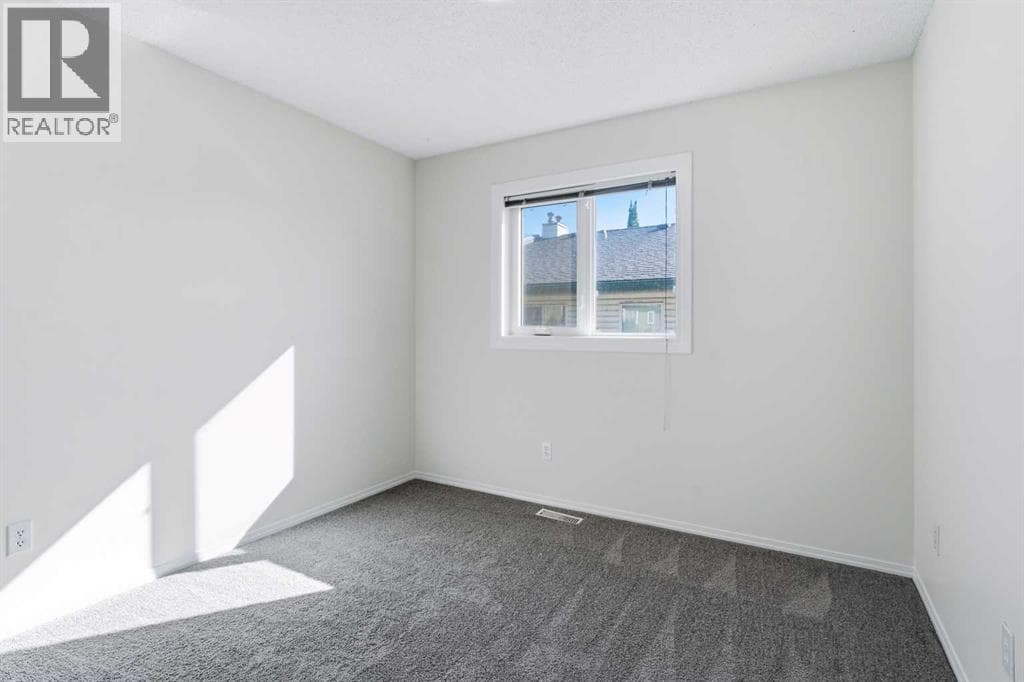 2, 2132 35 Avenue SW property photo 24