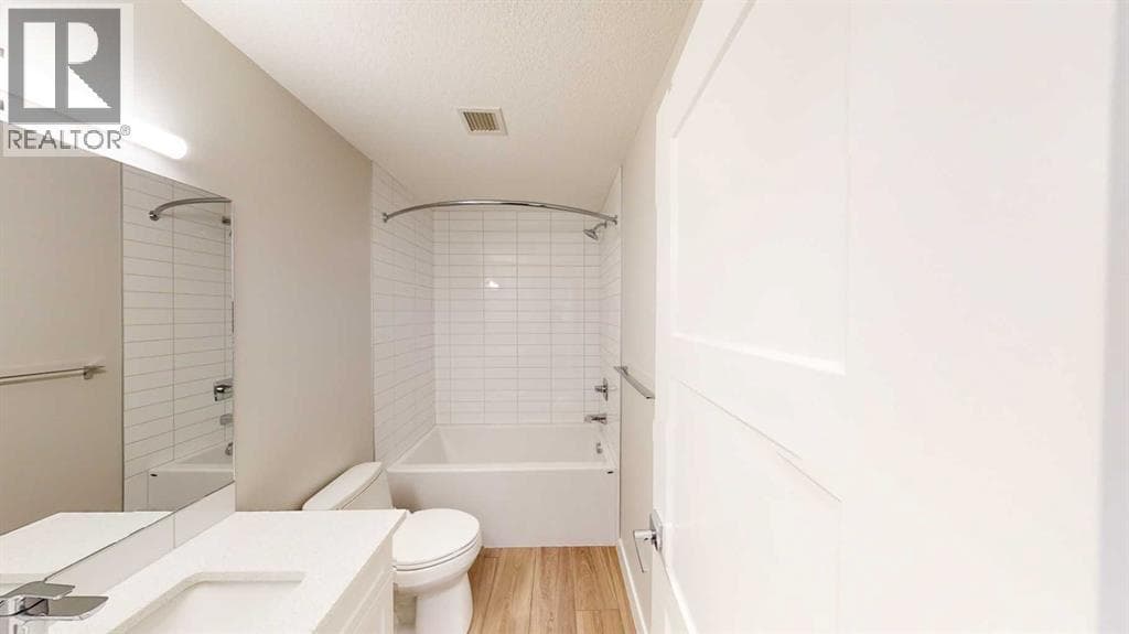 220, 8355 19 Avenue SW property photo 9
