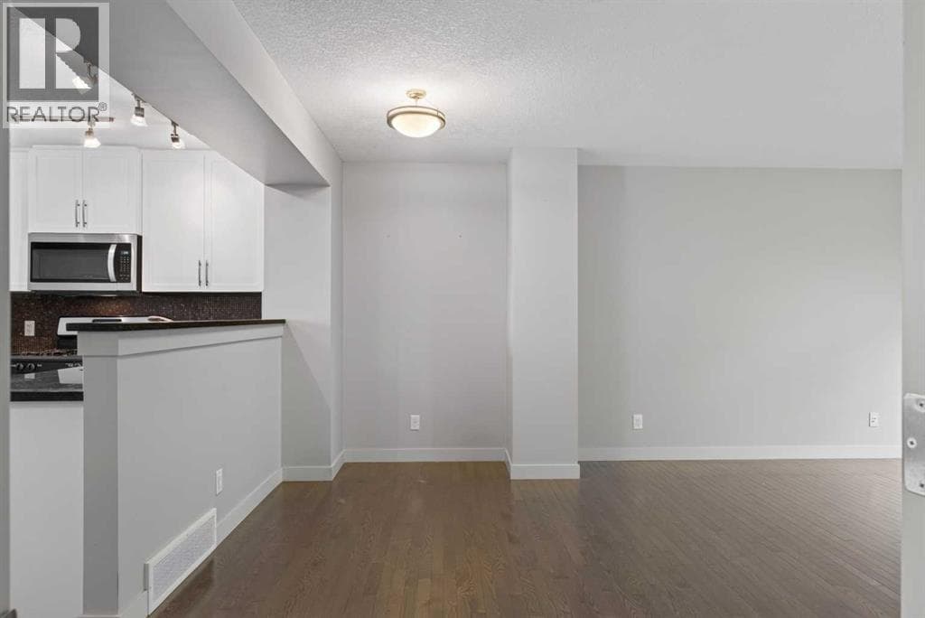 57 Aspen Hills Terrace SW property photo 4