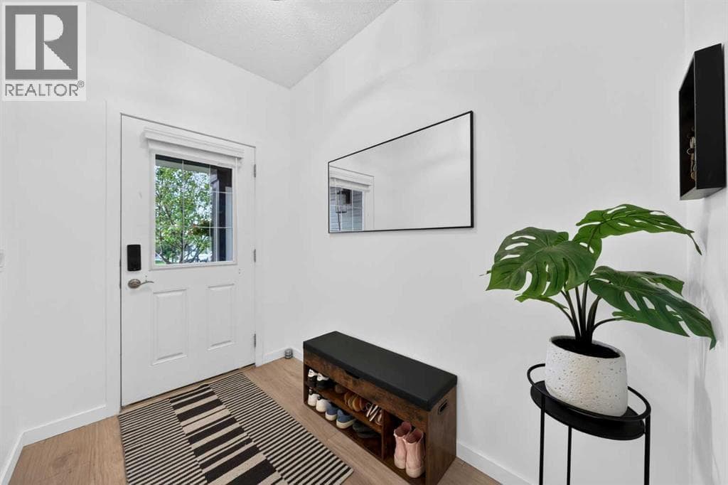 52 Evansborough Way NW property photo 4