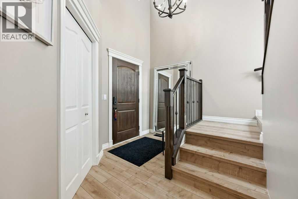 165 Aspenshire Crescent SW property photo 6