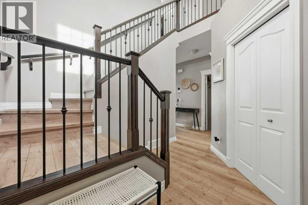 165 Aspenshire Crescent SW property photo 5