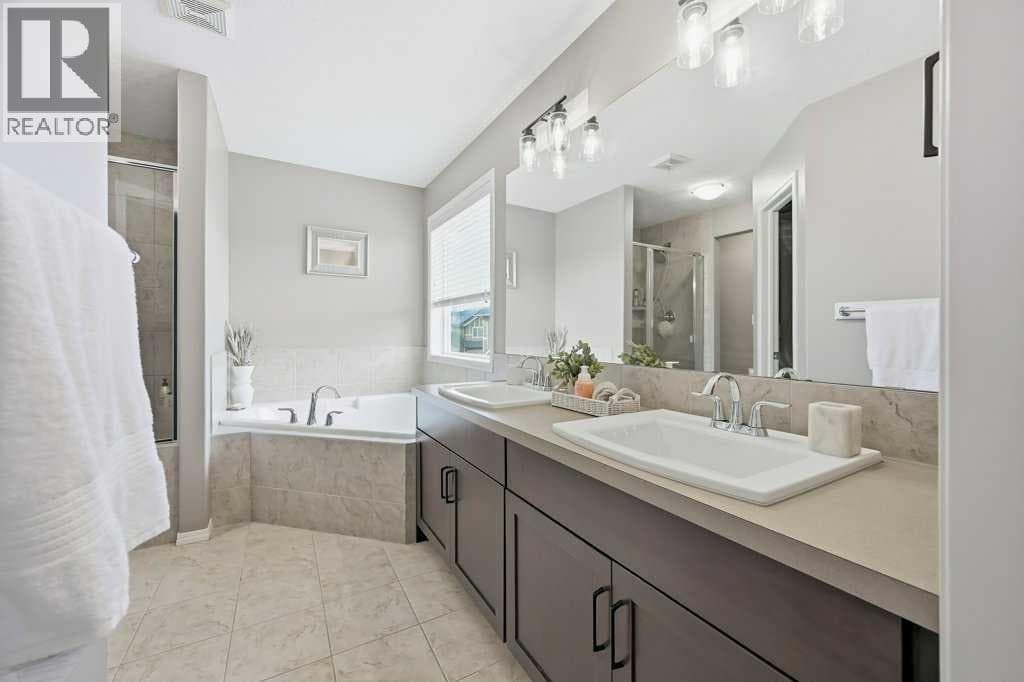 165 Aspenshire Crescent SW property photo 26