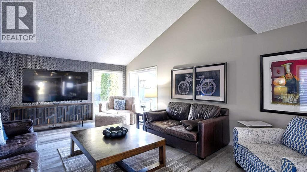 331 Woodbine Boulevard SW property photo 11