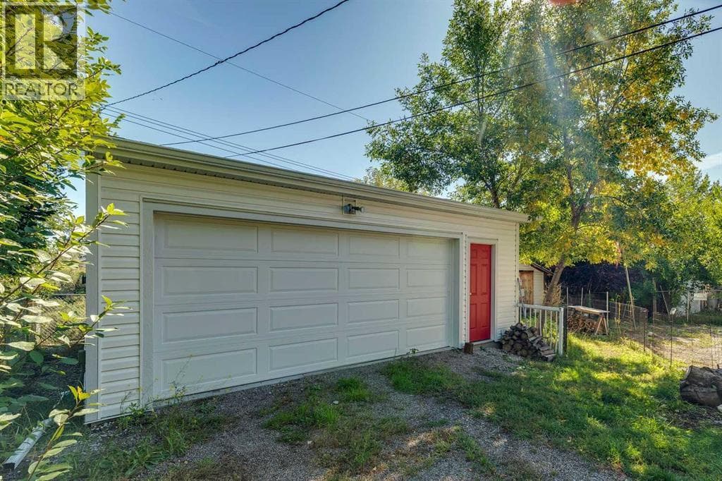 5428 Centre A Street NE property photo 41