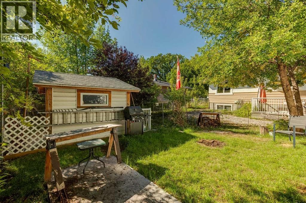 5428 Centre A Street NE property photo 38