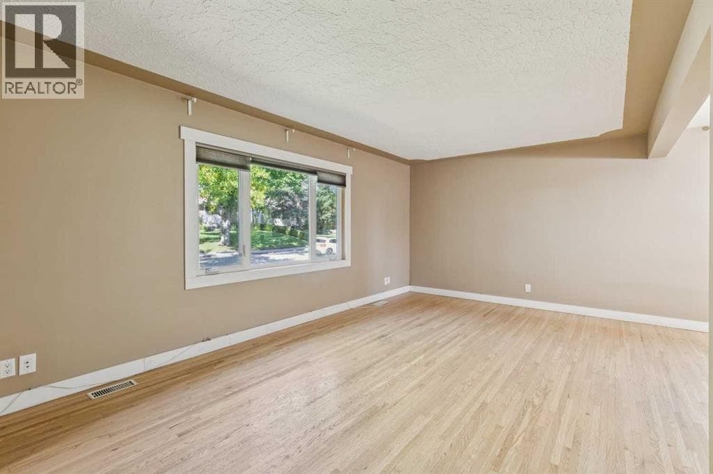 5428 Centre A Street NE property photo 5