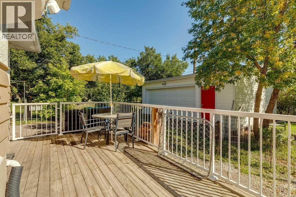 5428 Centre A Street NE property photo 36