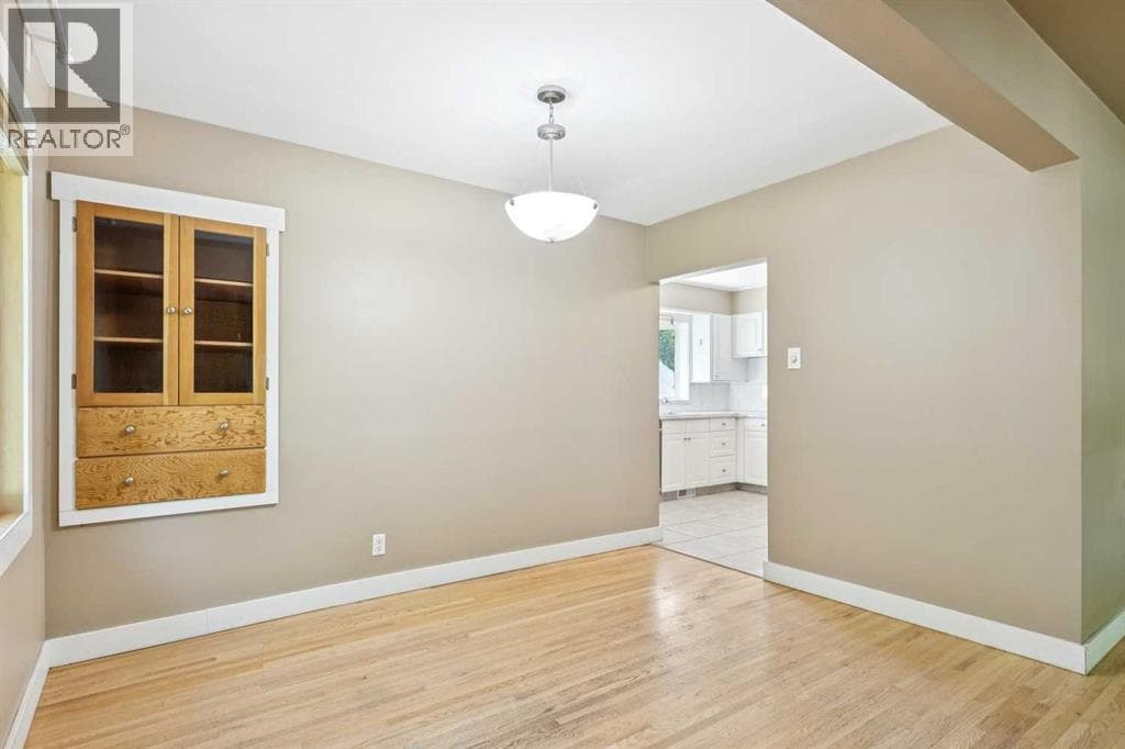 5428 Centre A Street NE property photo 10