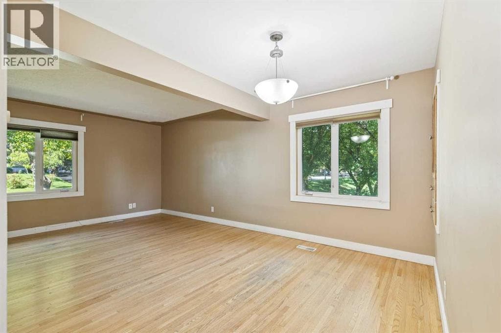 5428 Centre A Street NE property photo 11