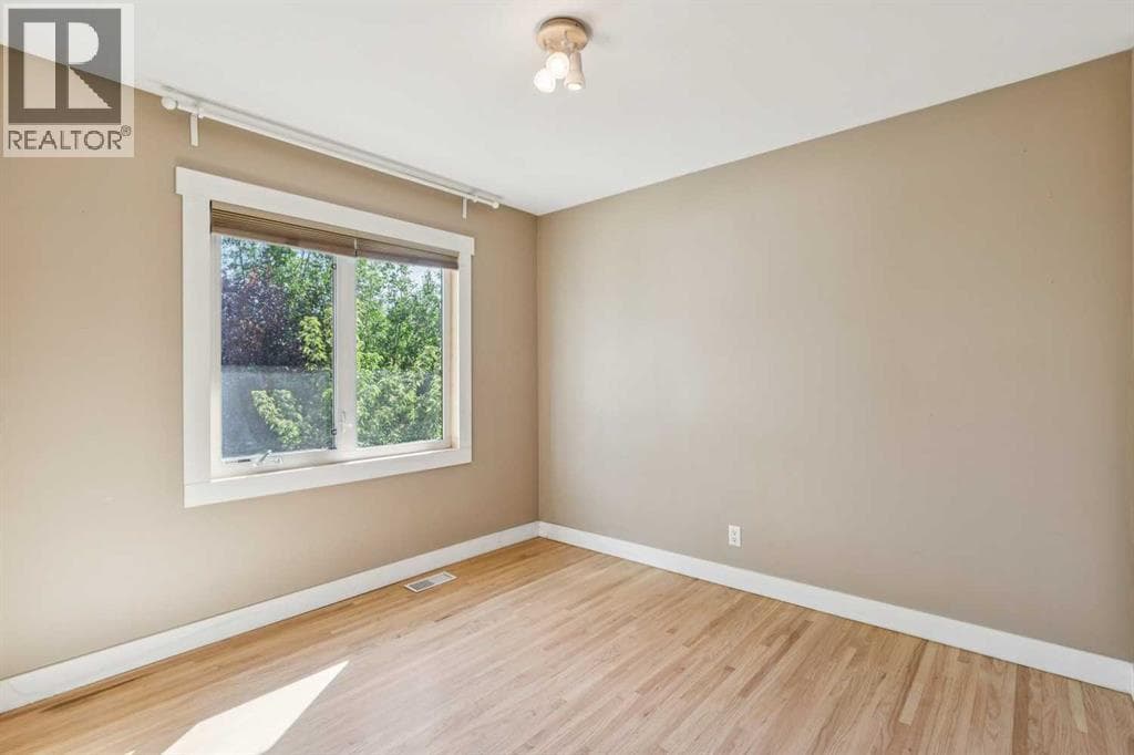 5428 Centre A Street NE property photo 20