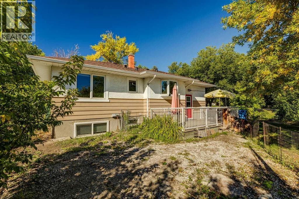 5428 Centre A Street NE property photo 40