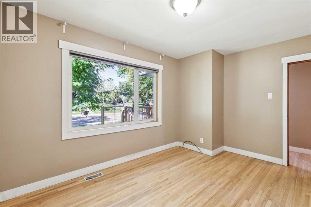 5428 Centre A Street NE property photo 18