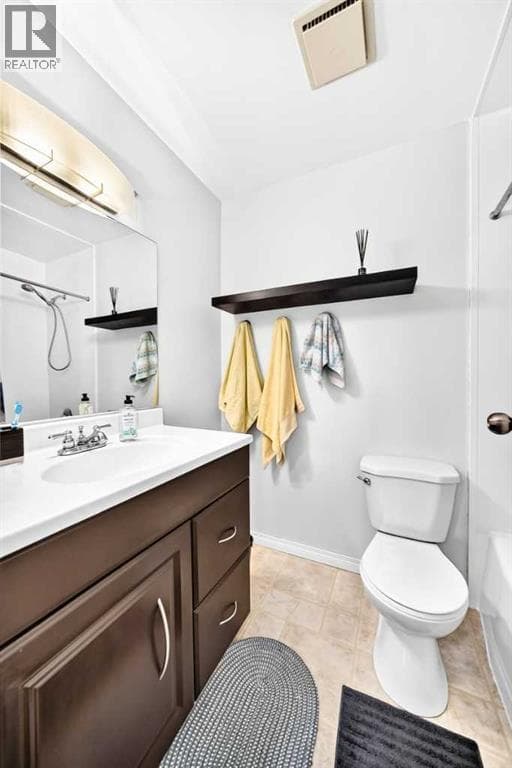 6, 64 woodacres Crescent SW property photo 28