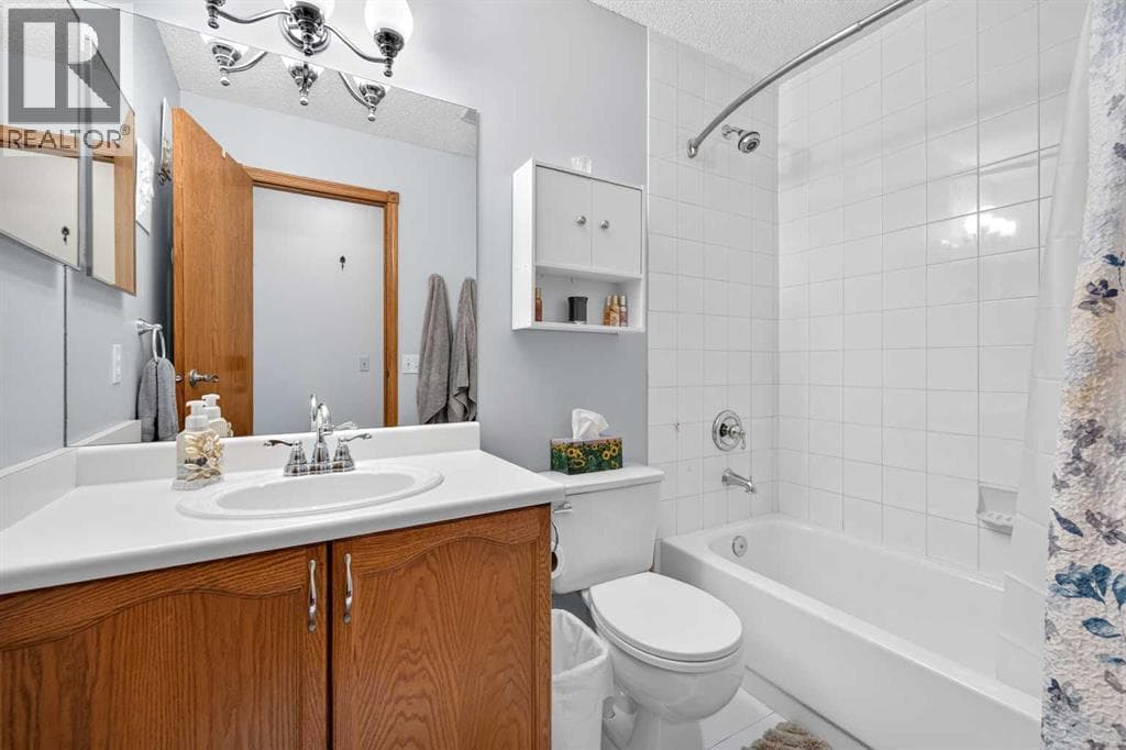 218 Coventry Close NE property photo 24