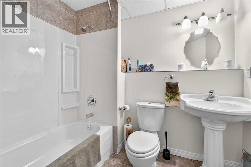 218 Coventry Close NE property photo 30