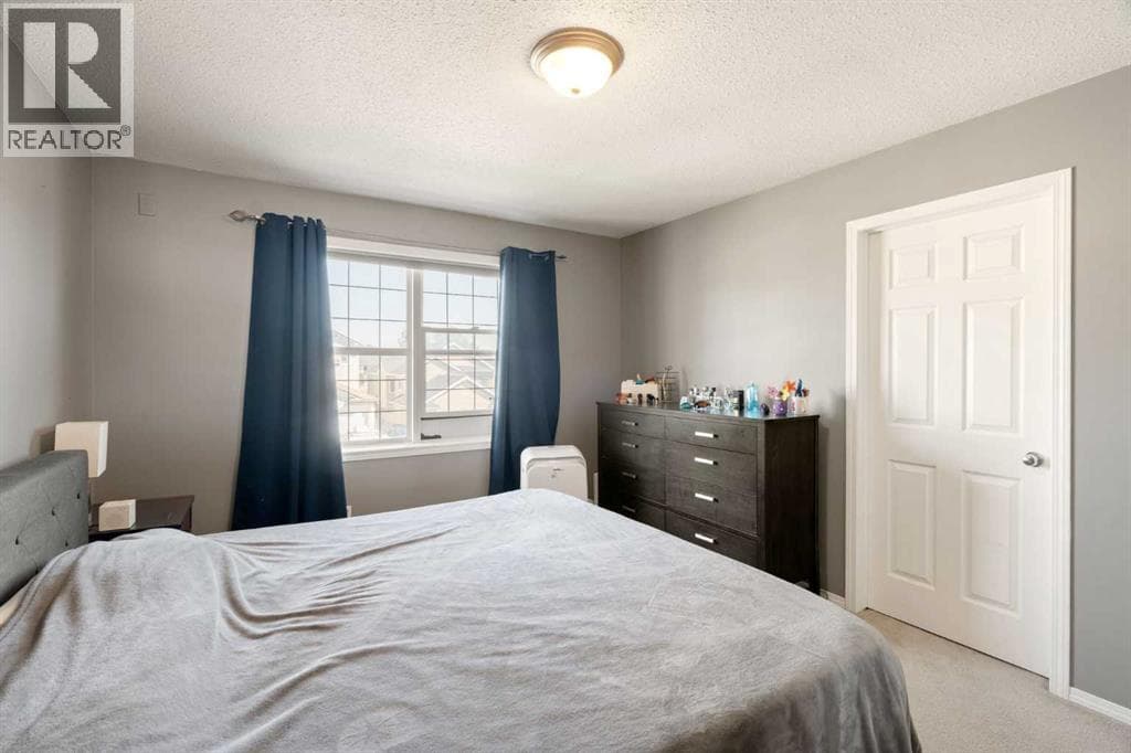 310 Coventry Road NE property photo 16