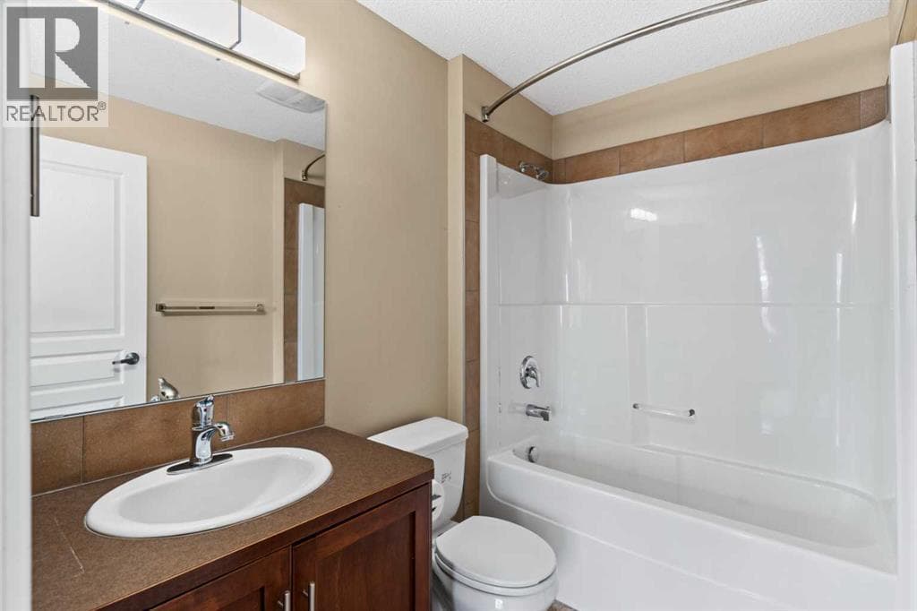 212, 10 Panatella Road NW property photo 7