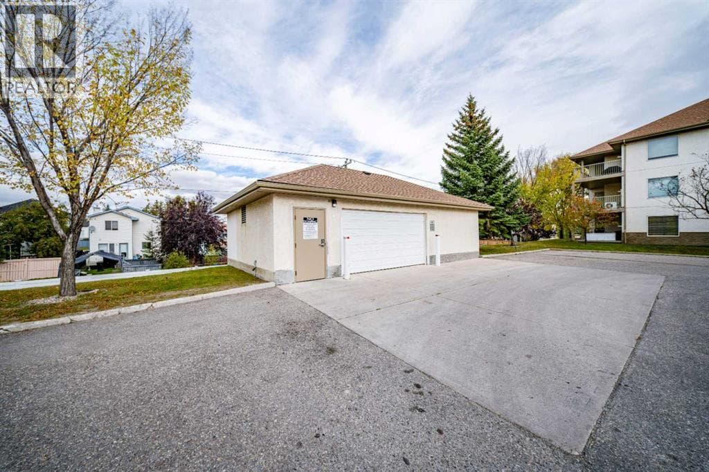 2107, 20 Harvest Rose Park NE property photo 41