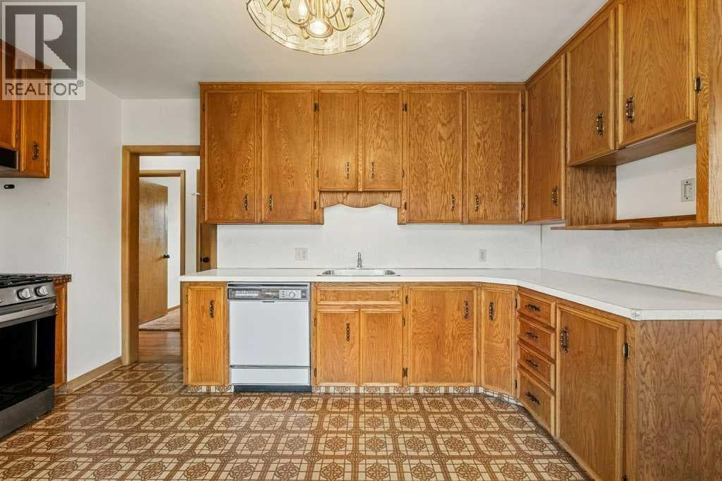 5607 Buckthorn Road NW property photo 7