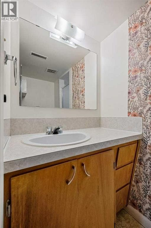 5607 Buckthorn Road NW property photo 22