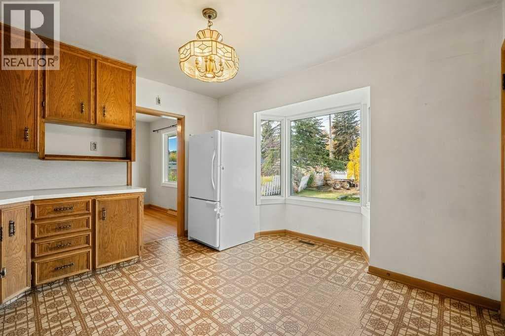 5607 Buckthorn Road NW property photo 6