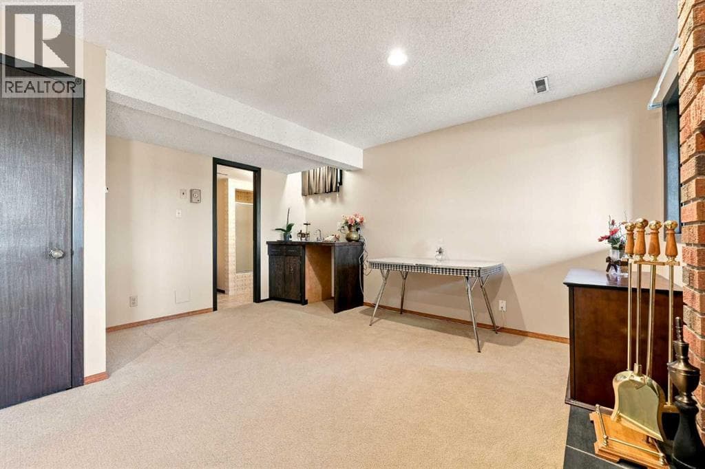 1148 Edgemont Road NW property photo 33
