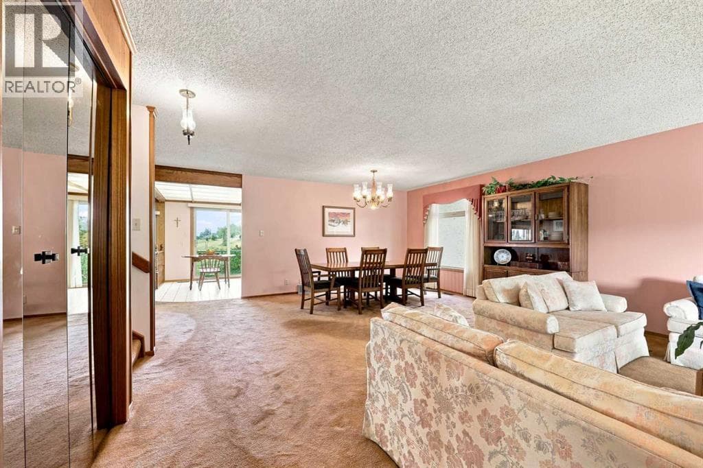 1148 Edgemont Road NW property photo 4