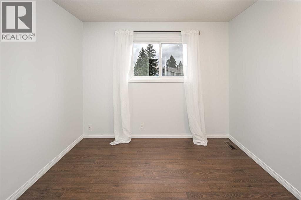 2, 6420 4A Street NE property photo 12