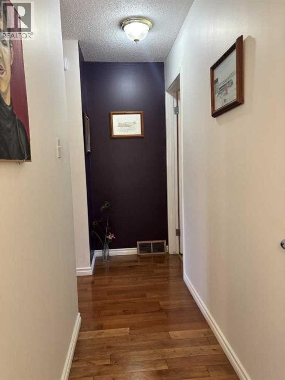 6013 Trollinger Street NE property photo 10