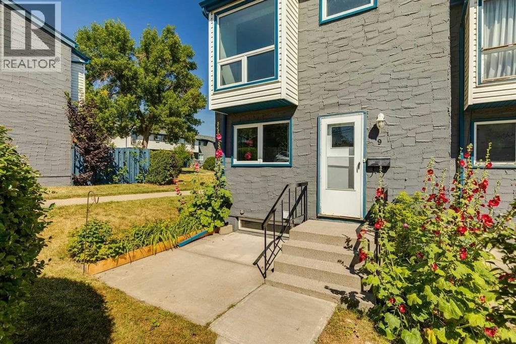9, 6440 4 Street NW property photo 3