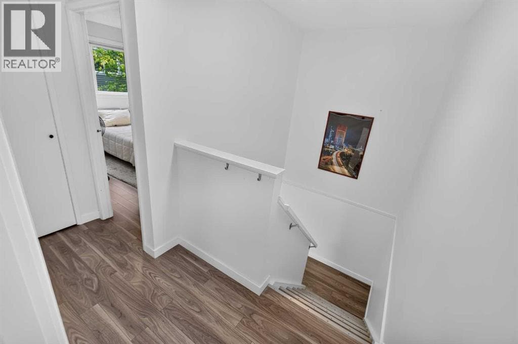 442, 406 Blackthorn Road NE property photo 27