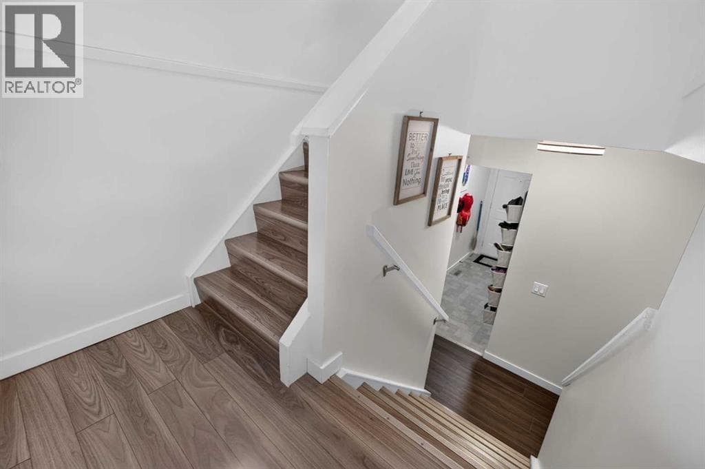 442, 406 Blackthorn Road NE property photo 28