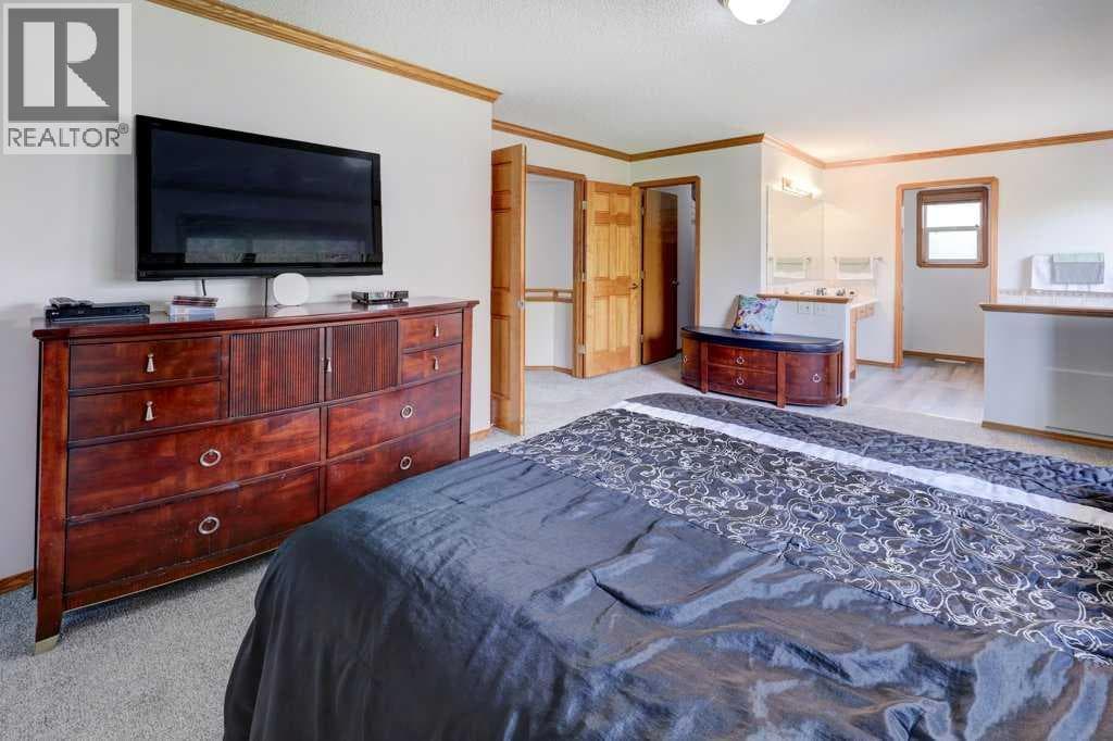 182 Harvest Creek Close NE property photo 15